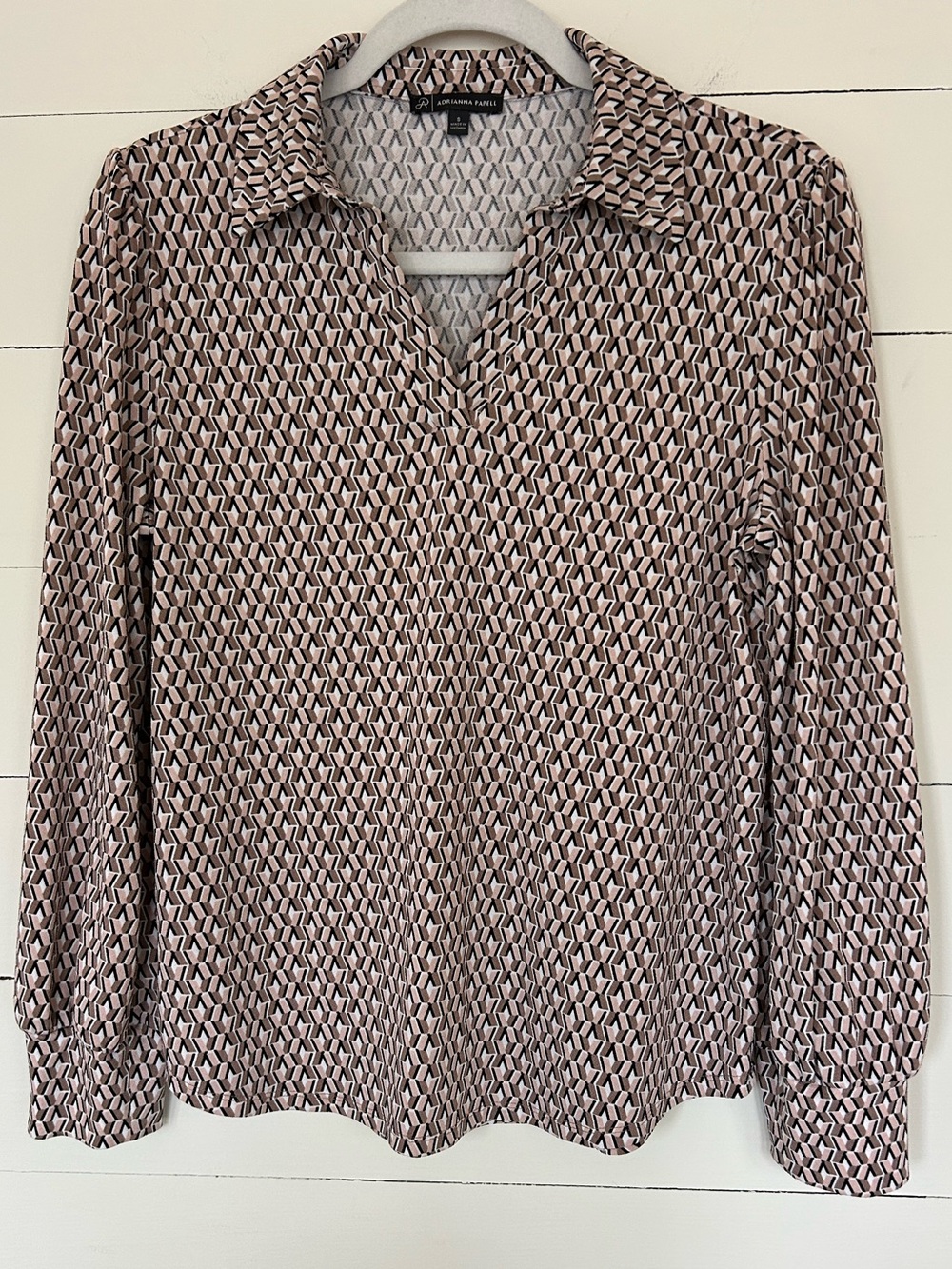 Adrianna Papell Pink, Brown,Black Geometric V-Neck Long Sleeve Blouse Size Sm